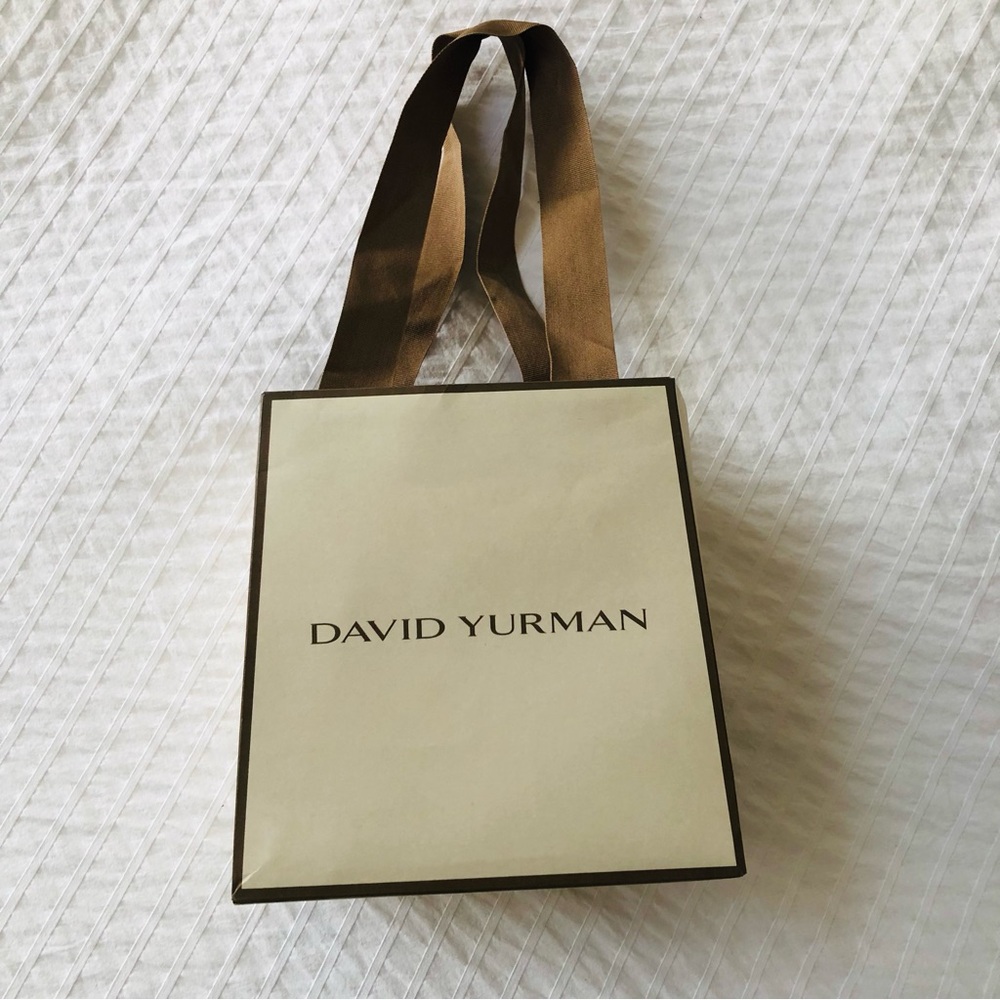 David Yurman Cream and Black Shopping Gift Bag - Picture 9 of 9